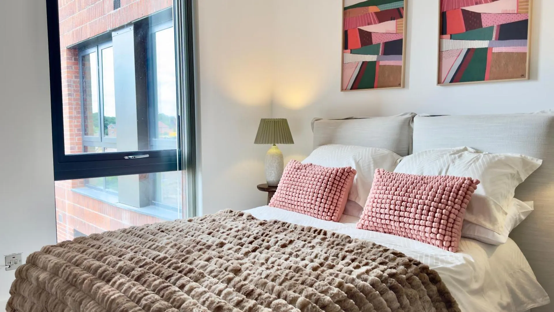 Apartment 44 Citygate Sleeps 4 York 0*,
